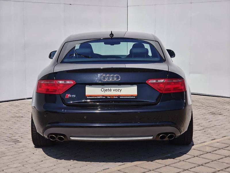 Audi S5 4,2FSI - fotka 23 z 24