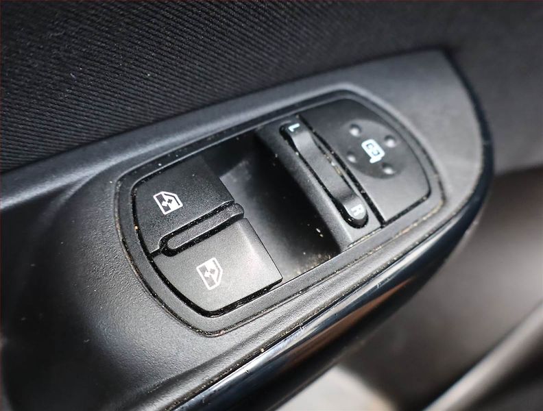 Opel Corsa (2017) 1.2, Serv.kniha, Tempomat - fotka 17 z 17