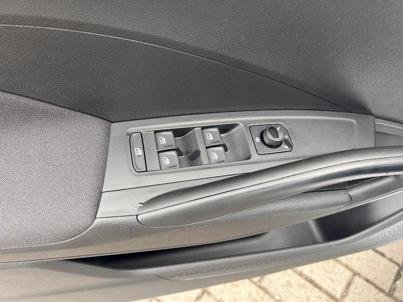 Škoda Fabia (2025) 1,0MPI 59KW SELECTION - fotka 17 z 23