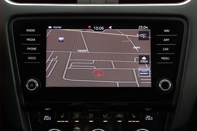 Škoda Octavia (2020) RS 2.0 TSI - fotka 15 z 21