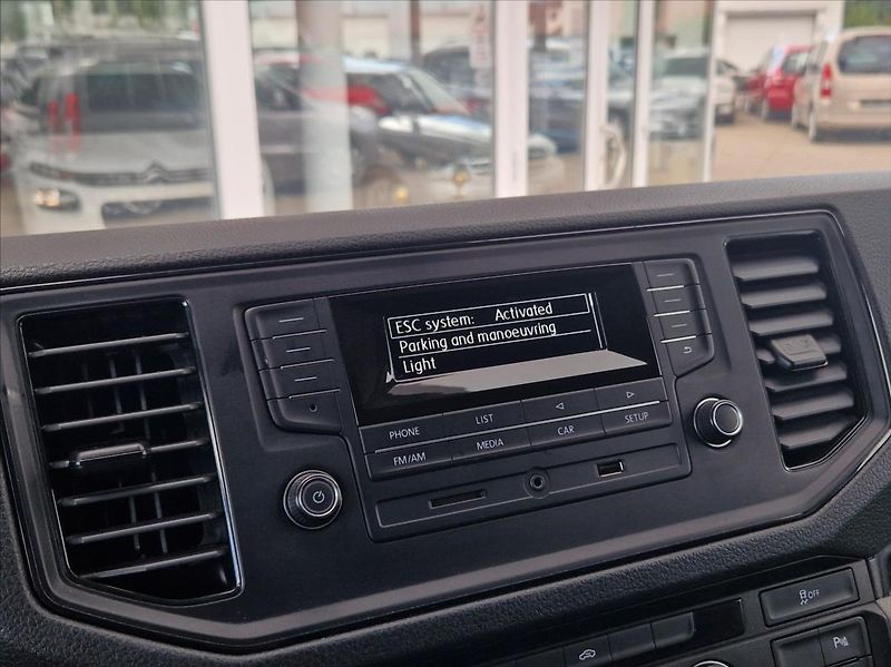Volkswagen Crafter 2,0 35TDI CZ TAŽNÉ NOVÉ ROZVOD - fotka 24 z 30