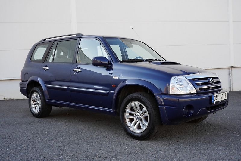 Suzuki Grand Vitara XL-7 - fotka 2 z 45