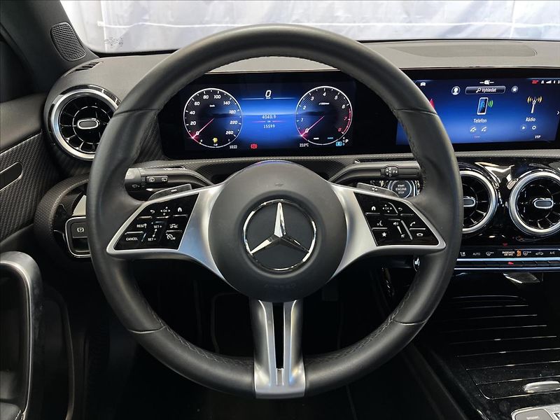 Mercedes-Benz Třídy A 180 Progressive Line - fotka 10 z 21