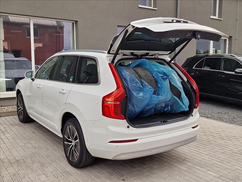 Volvo XC90 B5 AWD MomentumPro, 7-míst,ČR - fotka 40 z 50
