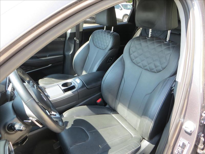 Hyundai Santa Fe 2,2 CRDi 142kW AUT Smart ČR - fotka 14 z 29