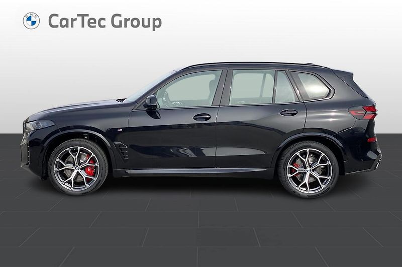 BMW X5 xDrive40d - fotka 2 z 8