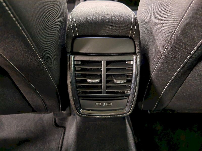 Škoda Scala (2025) 1.0 TSI 85 kW Monte Carlo - fotka 25 z 29