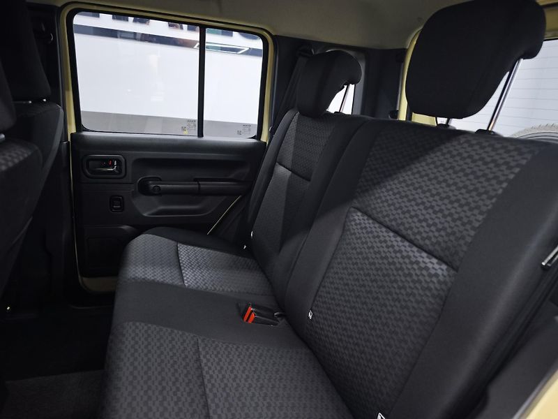 Suzuki Jimny (2025) 1,5 GLX AUTOMAT, 4X4 LONG - fotka 21 z 25