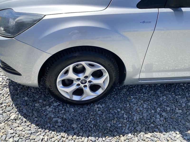 Ford Focus 1.6 TDCi 90PS KOMBI STK  - fotka 18 z 151