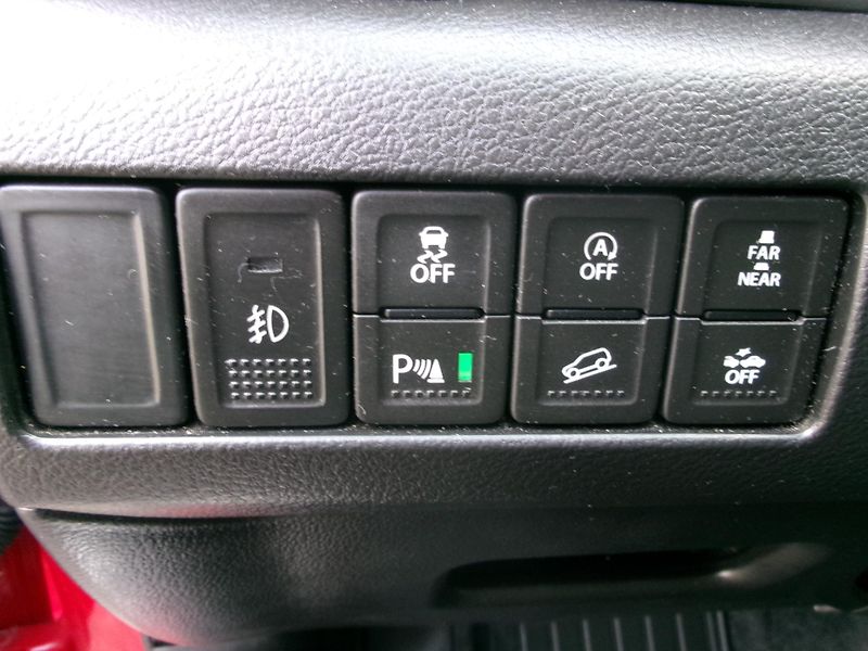 Suzuki Vitara (2017) 1,4 BJet 4x4 NAVI ACC ALU - fotka 23 z 30