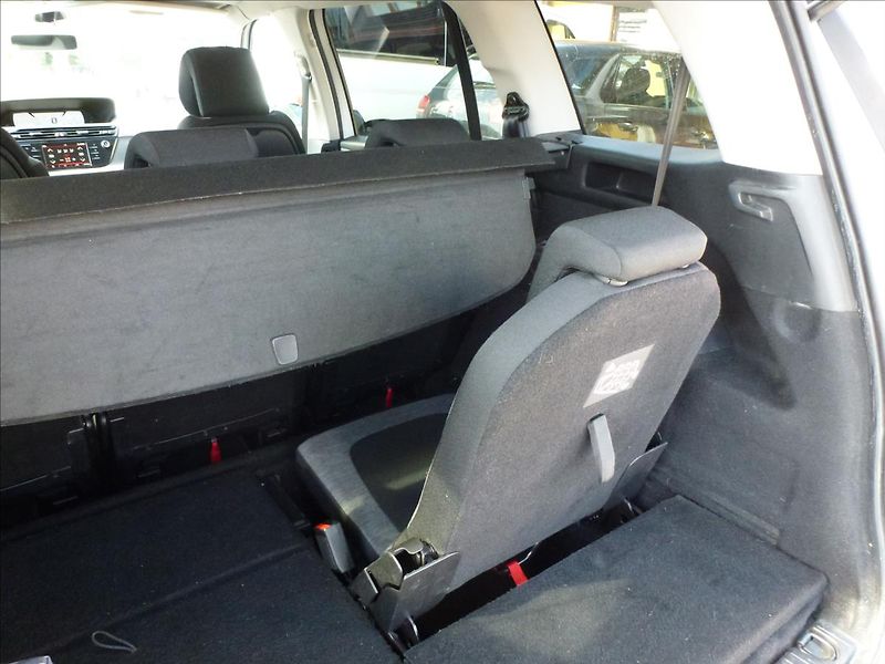 Citroën Grand C4 SpaceTourer 1,2 Pure Tech 130 7míst - fotka 22 z 45