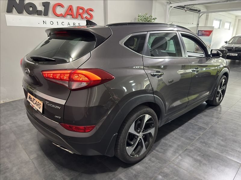 Hyundai Tucson 2,0   CRDI 4X4 STYLE PANO - fotka 5 z 40