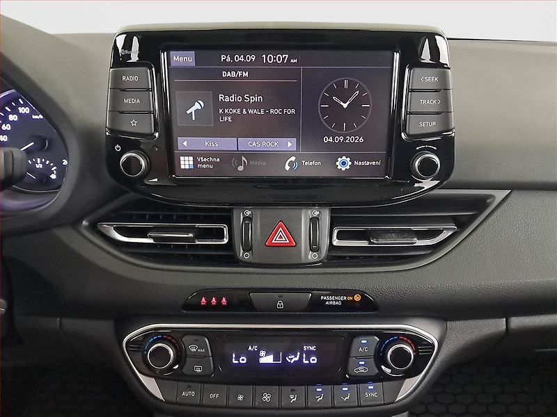 Hyundai i30 (2023) Smart 1.0 T-GDI - fotka 12 z 20