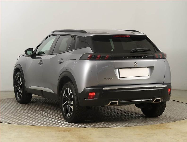 Peugeot 2008 (2023) 1.2 PureTech - fotka 4 z 25