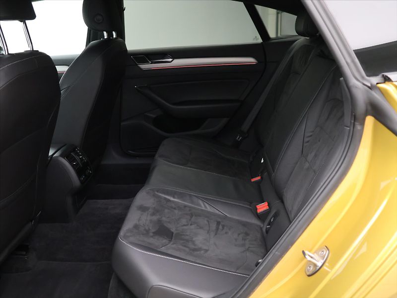 Volkswagen Arteon 2,0 TSI 206kW DSG 4M R-Line - fotka 15 z 37
