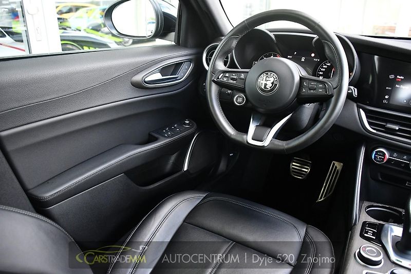 Alfa Romeo Giulia 2.2JTDm 154kw Ti - fotka 21 z 53