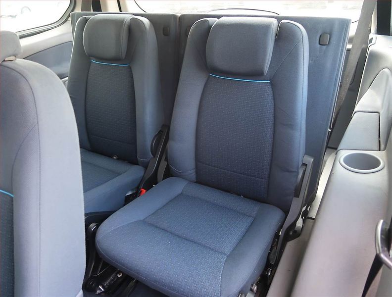 Ford Galaxy (2007) 2.0 TDCi, 7 míst, po STK - fotka 20 z 21