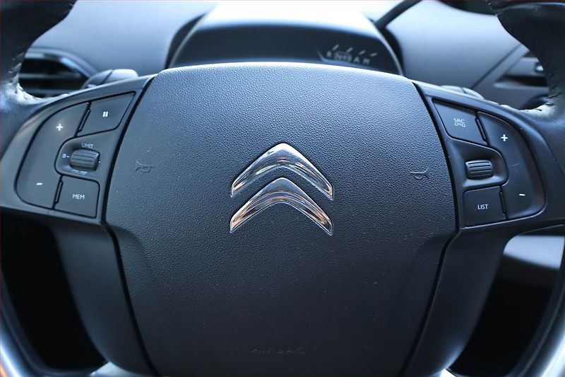 Citroën C4 Picasso (2015) 1.6 HDi, Automat, 7 míst, Navi - fotka 21 z 23