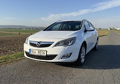 Opel Astra (2011) - fotografie inzerátu