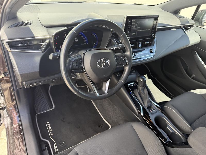 Toyota Corolla 1,8 Comfort Tech - fotka 7 z 19
