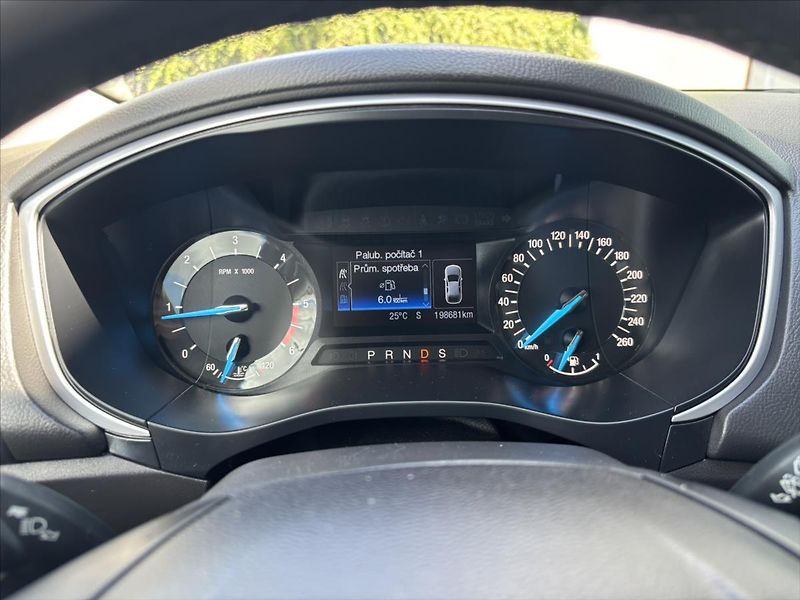 Ford Mondeo 2,0 TDCi AT WEBASTO TOP STAV - fotka 39 z 39