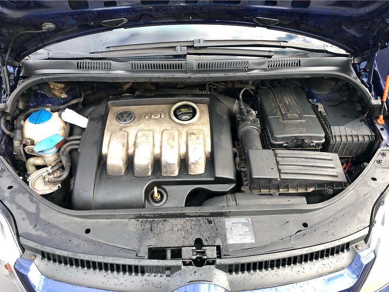 Volkswagen Golf Plus A 1.9 TDI - fotka 28 z 28