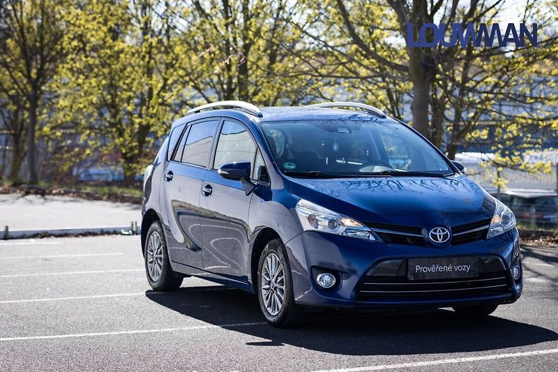 Toyota Verso 1.8 Valvematic Multidrive  Act - fotka 23 z 26