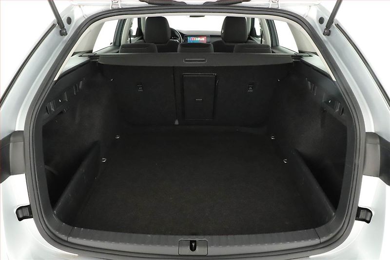 Škoda Octavia (2020) Style 1.5 TSI, ČR,1.maj, Navi - fotka 11 z 21