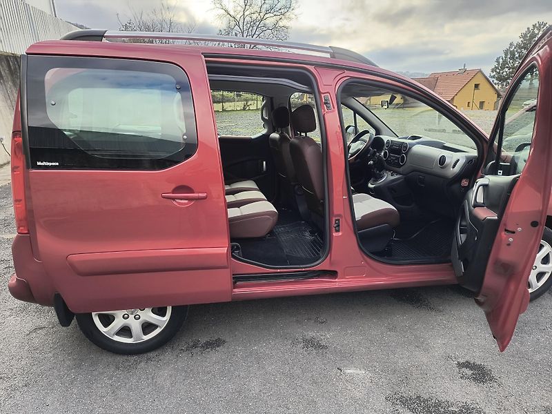 Citroën Berlingo (2011) 1.6 HDI MULTISPACE ČR/AC/PC/CD - fotka 15 z 35