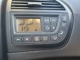 Citroën Grand C4 Picasso (2010) 1.6 HDi 7míst, 1.maj, autoAC - náhled 15