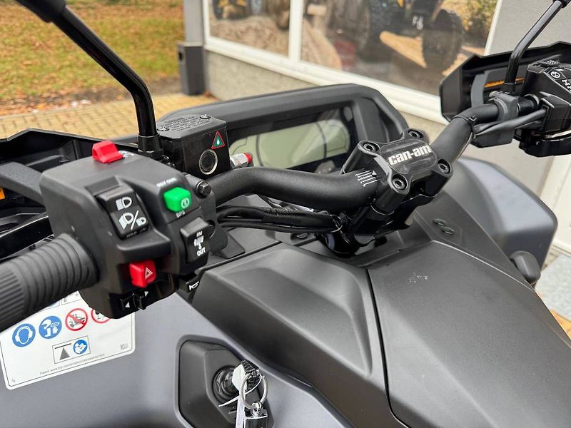 Can-Am Outlander Max 1000 XT-P (2026) - fotka 4 z 9