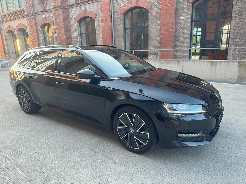 Škoda Superb (2024) Sportline 2,0 TDI 110 KW AUT - fotka 2 z 28