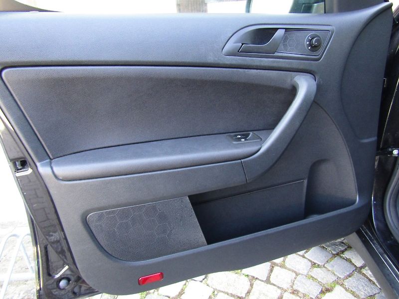 Škoda Yeti (2013) 1.2 TSI 77kW BEZ KOROZE - fotka 18 z 36