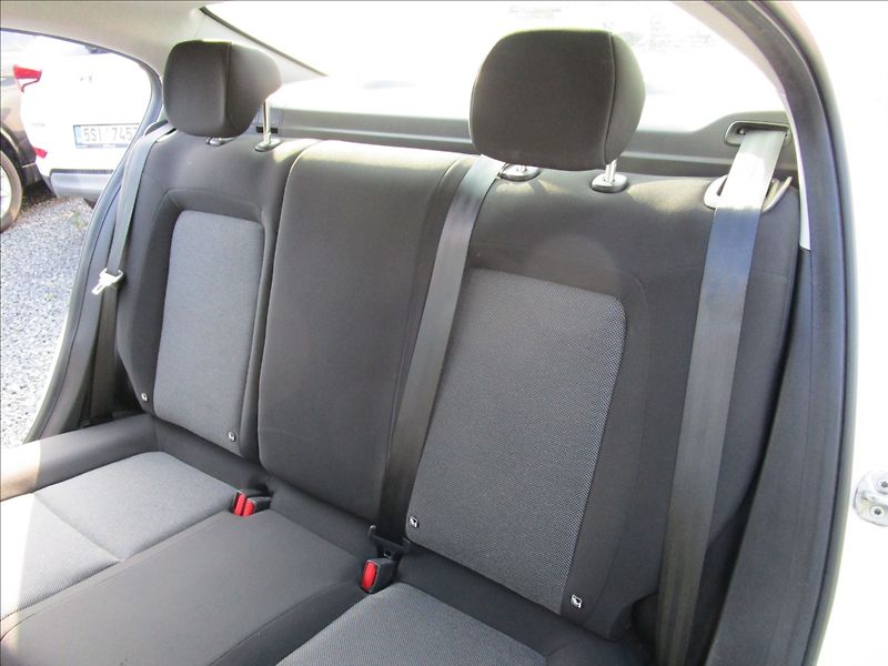 Fiat Tipo 1.4i 16V Klima - fotka 27 z 37