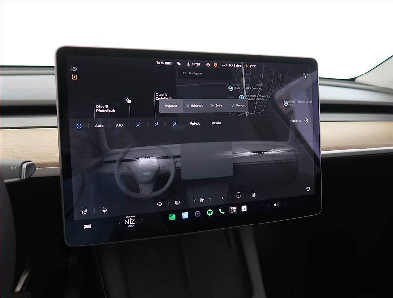 Tesla Model Y (2021) Long Range AWD 75kWh, SoH 91% - fotka 16 z 33