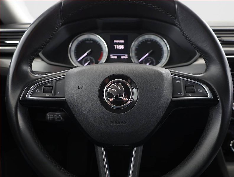 Škoda Superb (2019) 2.0 TDI, Automat, Serv.kniha - fotka 8 z 18