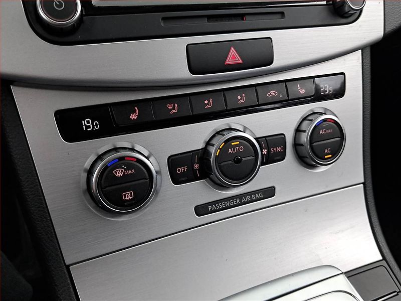Volkswagen CC (2012) Comfortline 2.0 TDI, Automat - fotka 16 z 20