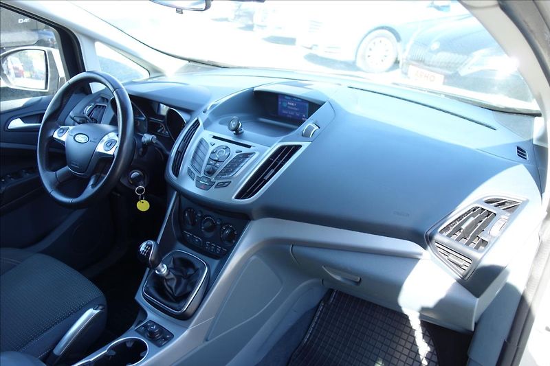 Ford C-MAX 1,6 TDCi 85KW, SERVIS. KN. - fotka 12 z 39
