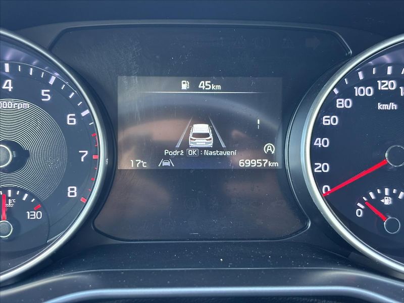 Kia Ceed 1,5 TGDi TOP ZÁRUKA TOP STAV - fotka 41 z 42