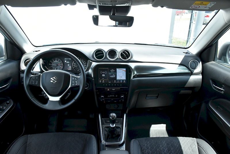 Suzuki Vitara (2025) Elegance Allgrip 1.4 Boosterje - fotka 14 z 32