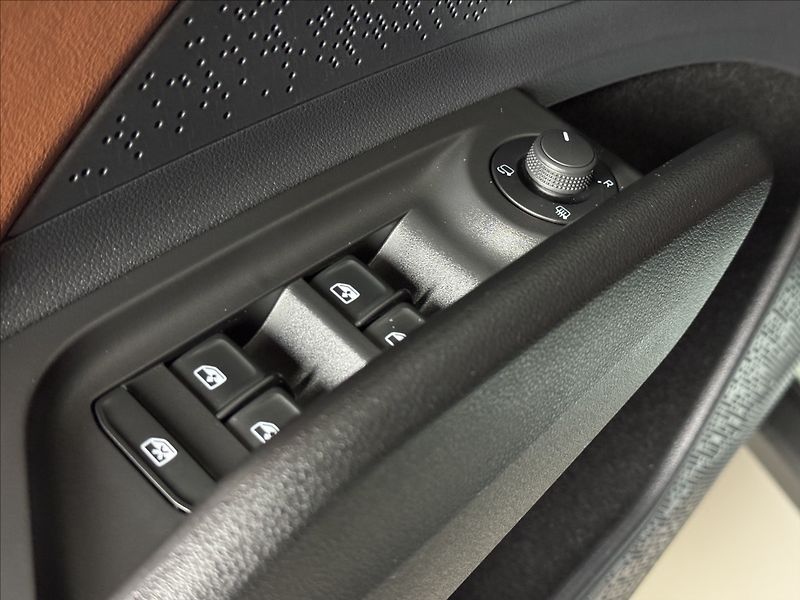 Škoda Enyaq 80 LED Matrix Assist Tepelko - fotka 18 z 50