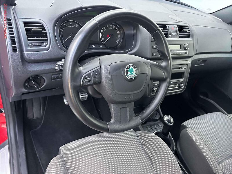 Škoda Fabia (2013) 1.2 TSi, Monte Carlo, šíbr - fotka 12 z 17