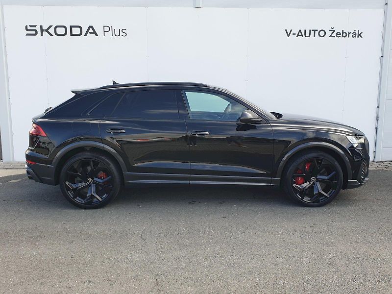 Audi RS Q8 (2023) TFSI 441 KW QUATTRO - fotka 7 z 28