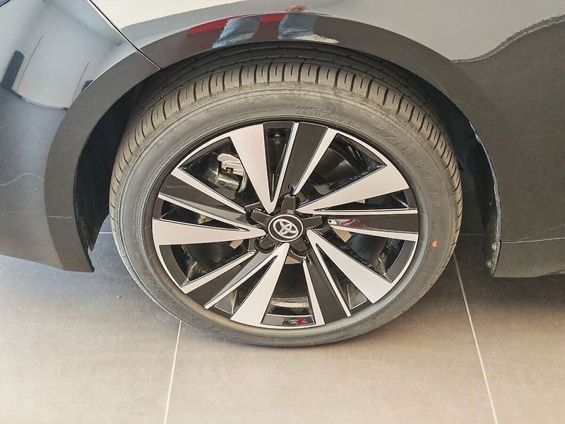 Toyota Corolla Touring Sports 2.0 Hybrid Styl - fotka 7 z 38
