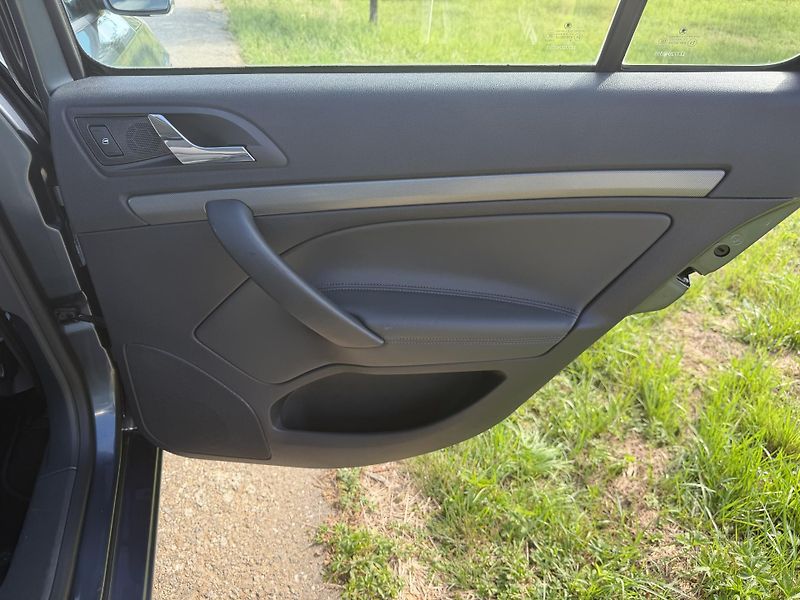 Škoda Octavia 2,0TDI 103kW Elegance BEZ DPF - fotka 25 z 57