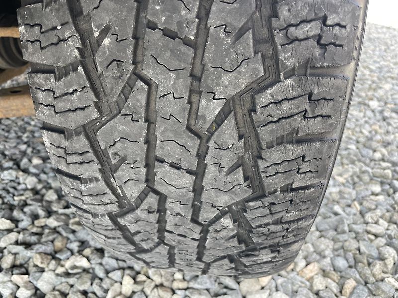 Toyota Land Cruiser 3.0TD 4x4 170PS AUT VÝBAVA !!! - fotka 21 z 180