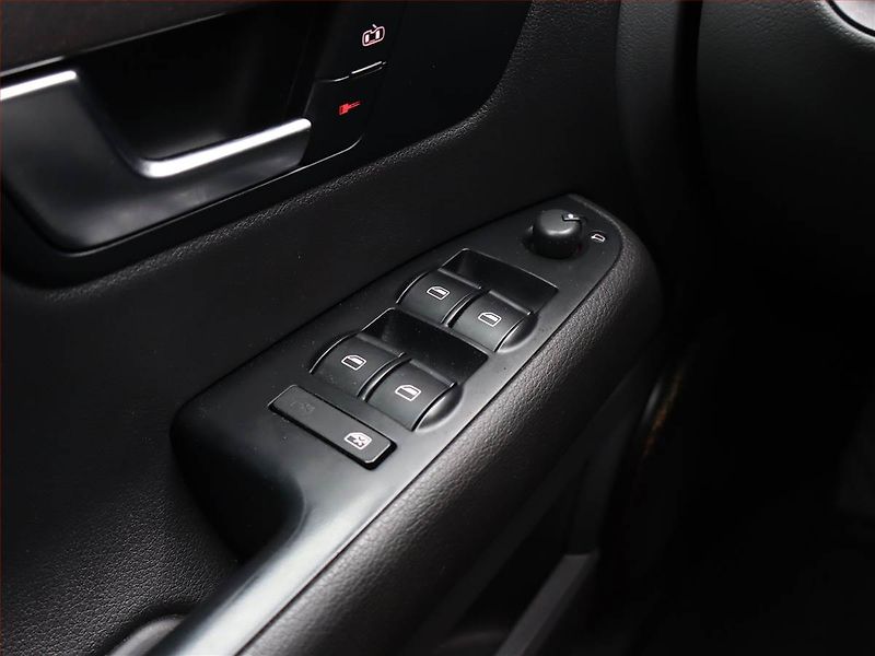 Seat Exeo (2010) 2.0 TDI, Serv.kniha, nová STK - fotka 13 z 13