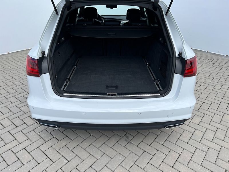 Audi A6 (2018) Avant S-line 2.0 TDi 140kW LED - fotka 10 z 41