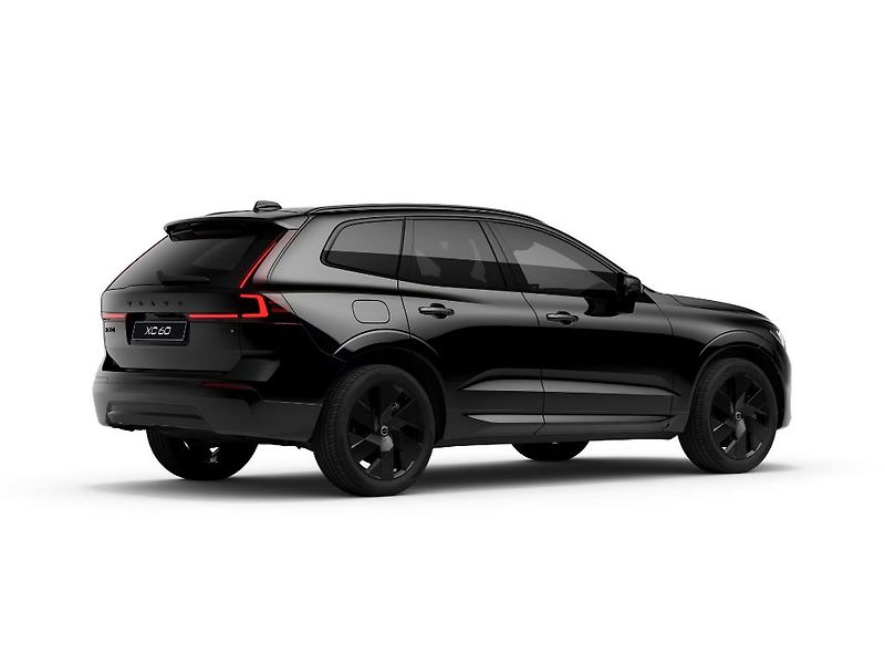 Volvo XC60 Plus Black Edition T6 AWD 262k - fotka 11 z 13