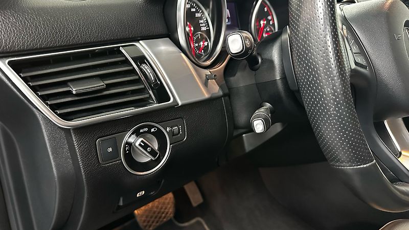 Mercedes-Benz GLE 250D / 4.MATIC / DVĚ SADY KOL - fotka 29 z 46
